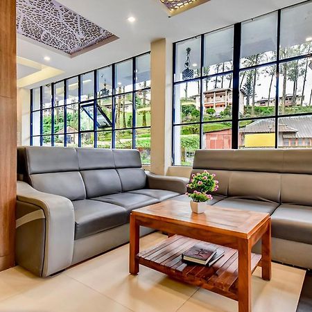 ホテル Fabexpress Luminos Dwelling Ikka Nagar ムンナール エクステリア 写真
