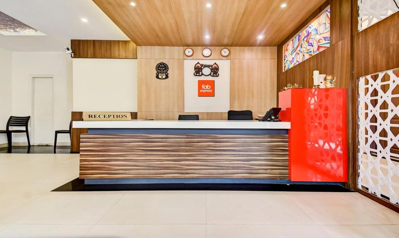 ホテル Fabexpress Luminos Dwelling Ikka Nagar ムンナール エクステリア 写真